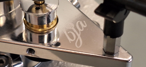 BJA Turntables � 14" Carbon-Aluminum Tonearm