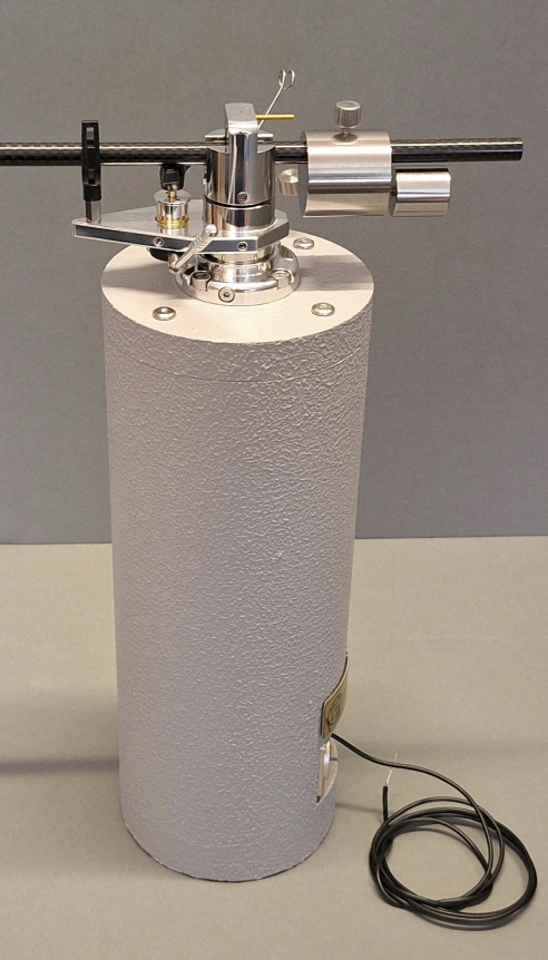 BJA Turntables Tonearm Tower � Signal Purity & Modularity for Long Tonearms